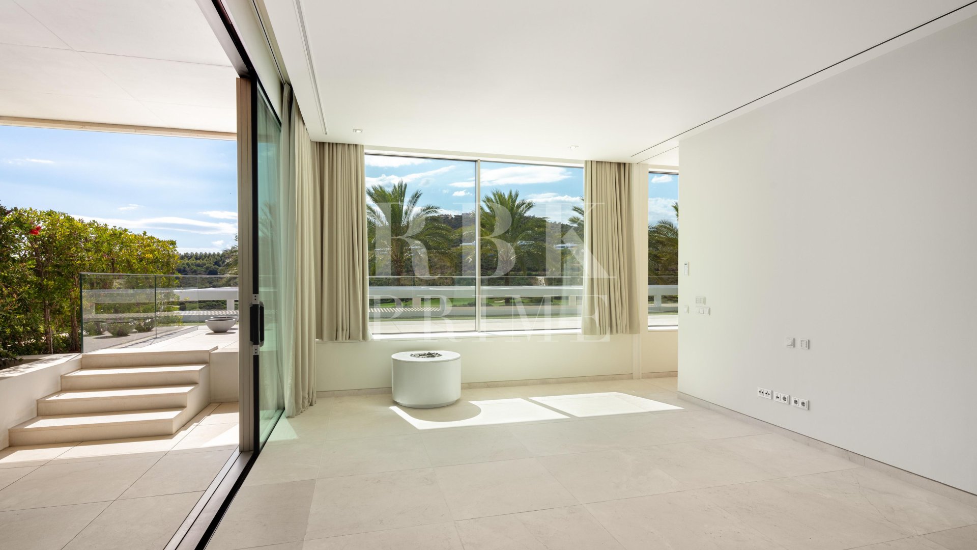 Resale - Villa -
Malaga - Casares