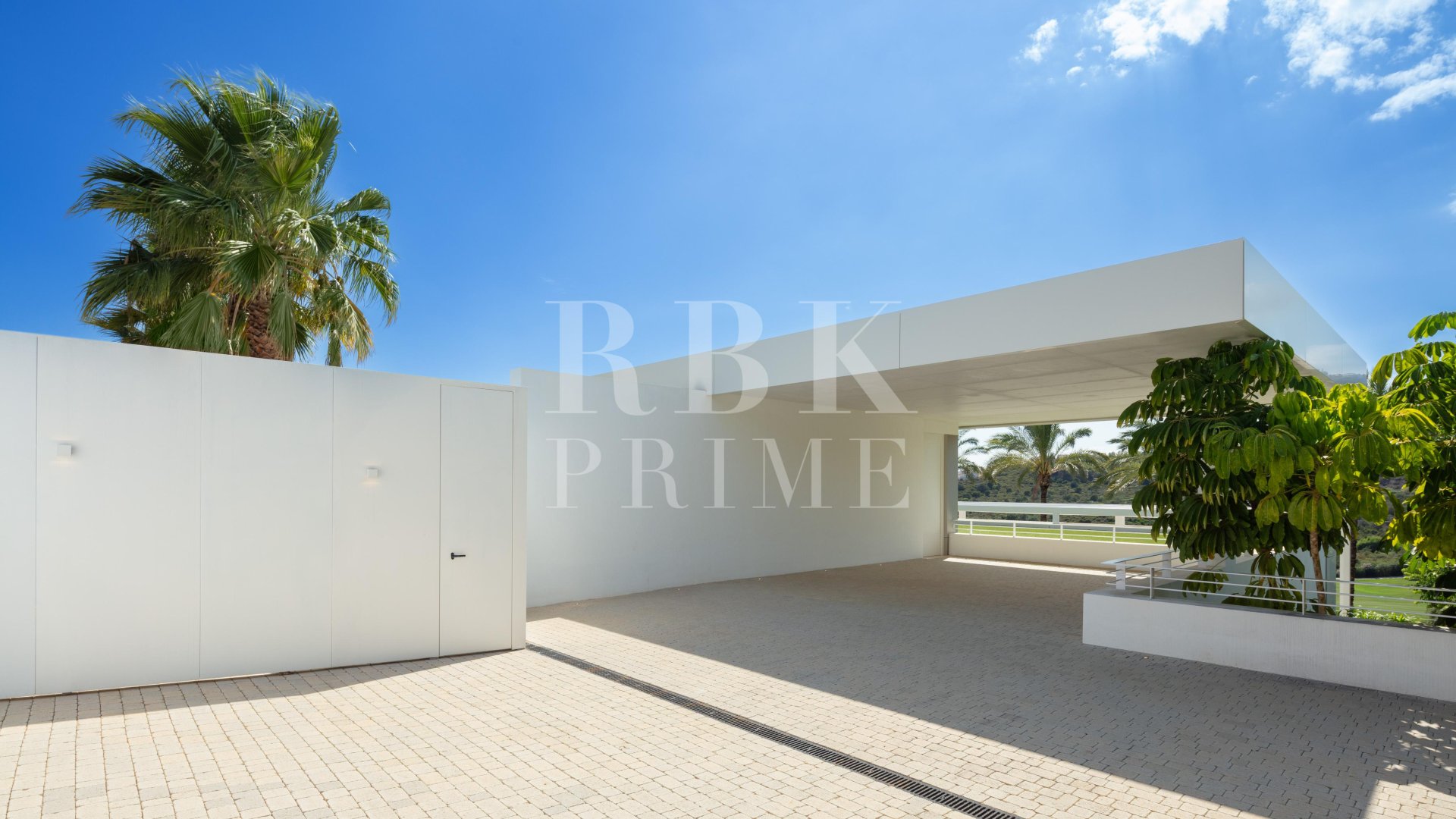 Resale - Villa -
Malaga - Casares