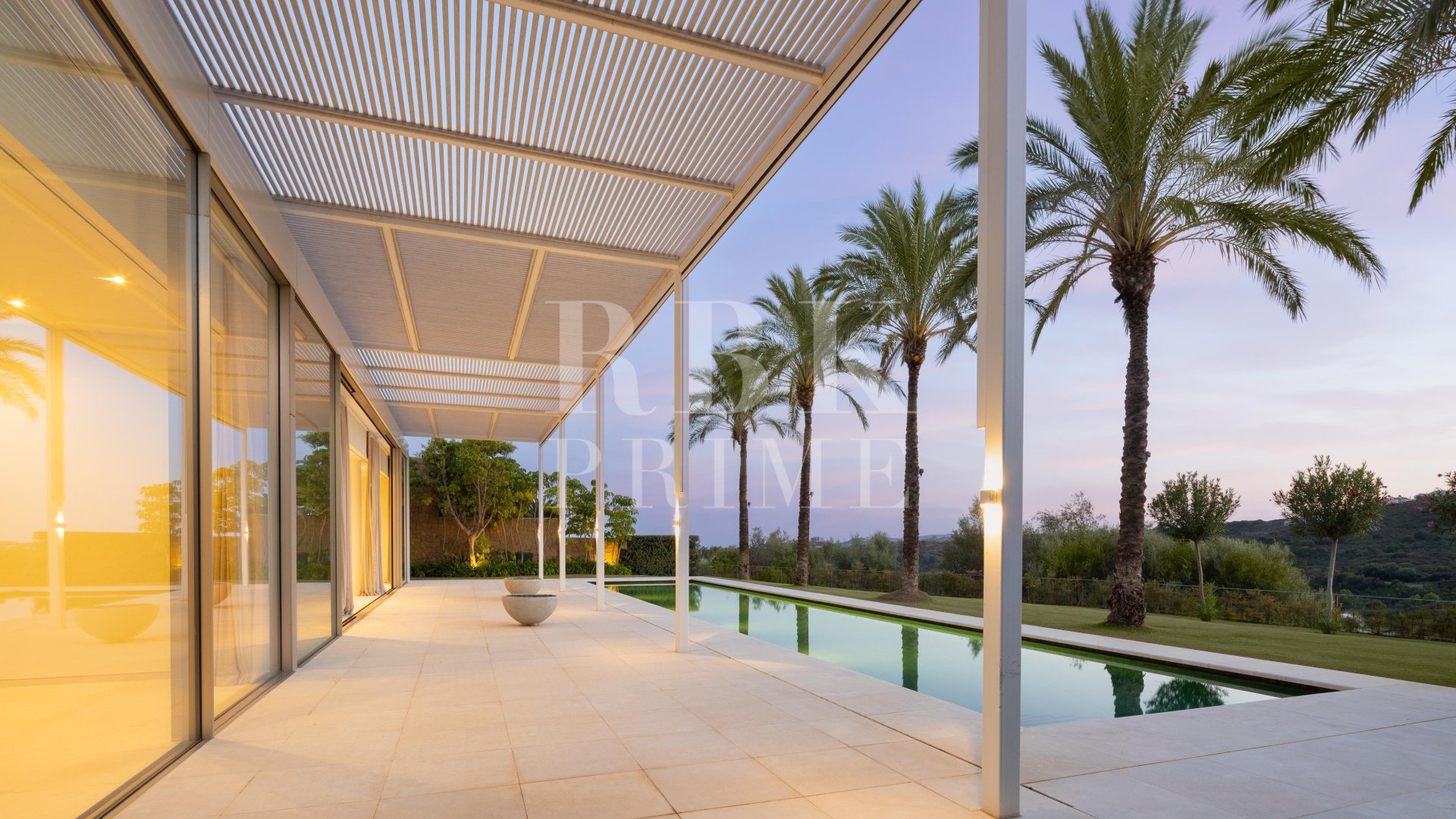 Resale - Villa -
Malaga - Casares