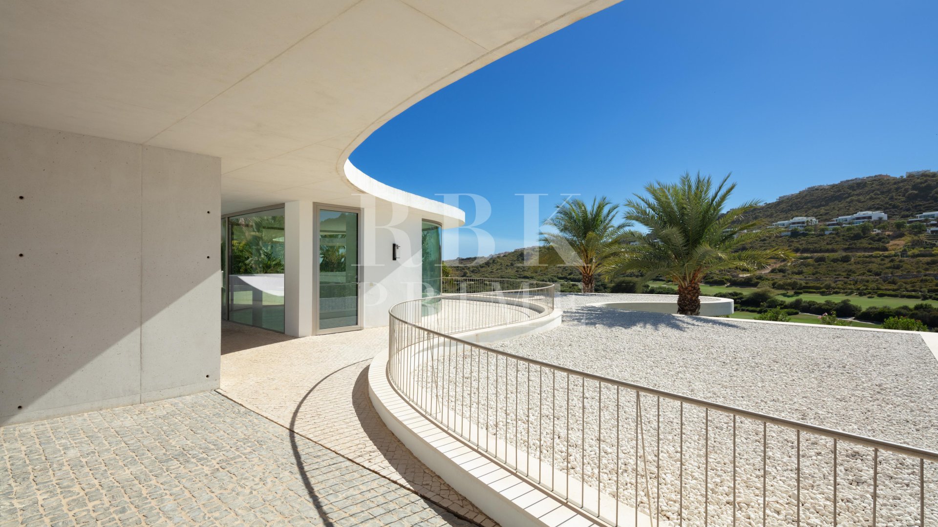 Resale - Villa -
Malaga - Casares