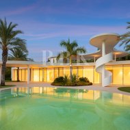 Resale - Villa -
Malaga - Casares
