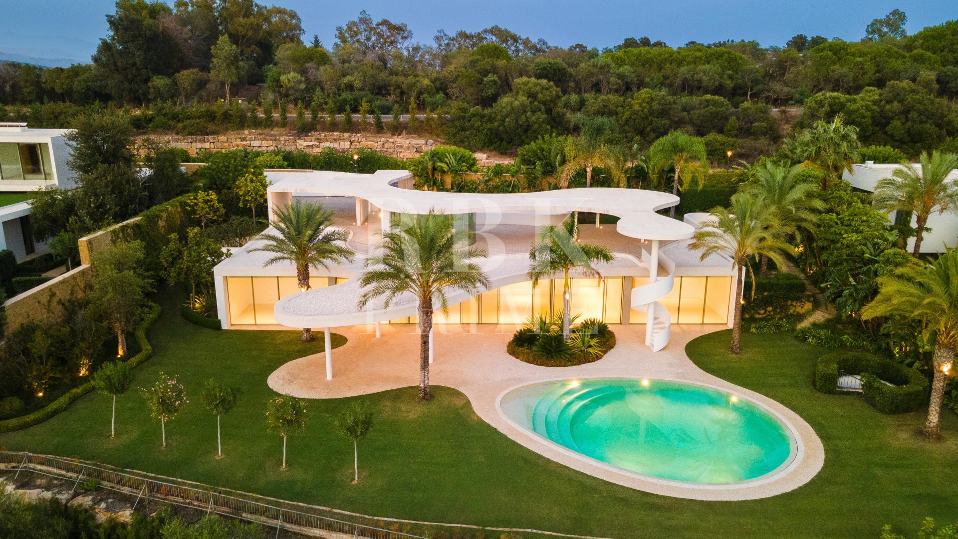 Resale - Villa -
Malaga - Casares