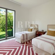 Resale - Villa -
Malaga - Casares