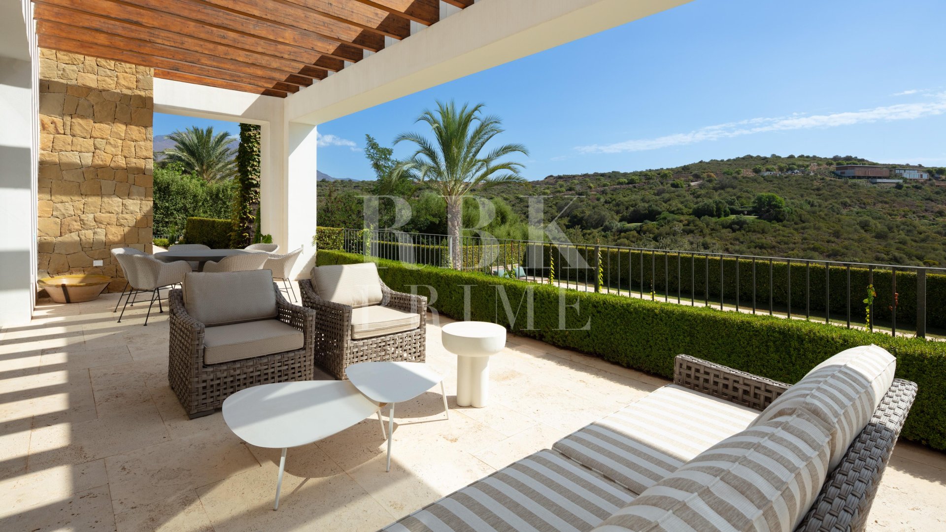 Resale - Villa -
Malaga - Casares