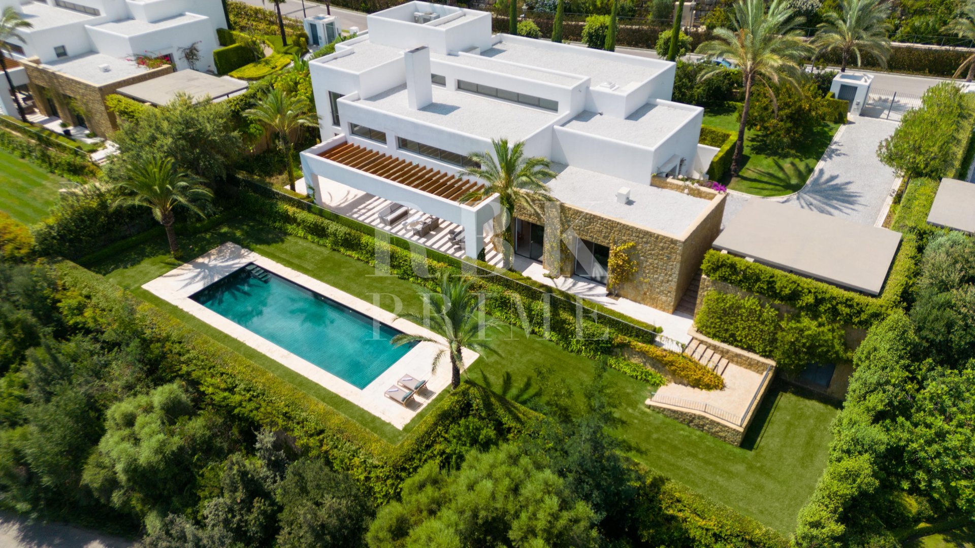 Resale - Villa -
Malaga - Casares