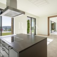 Resale - Villa -
Malaga - Casares