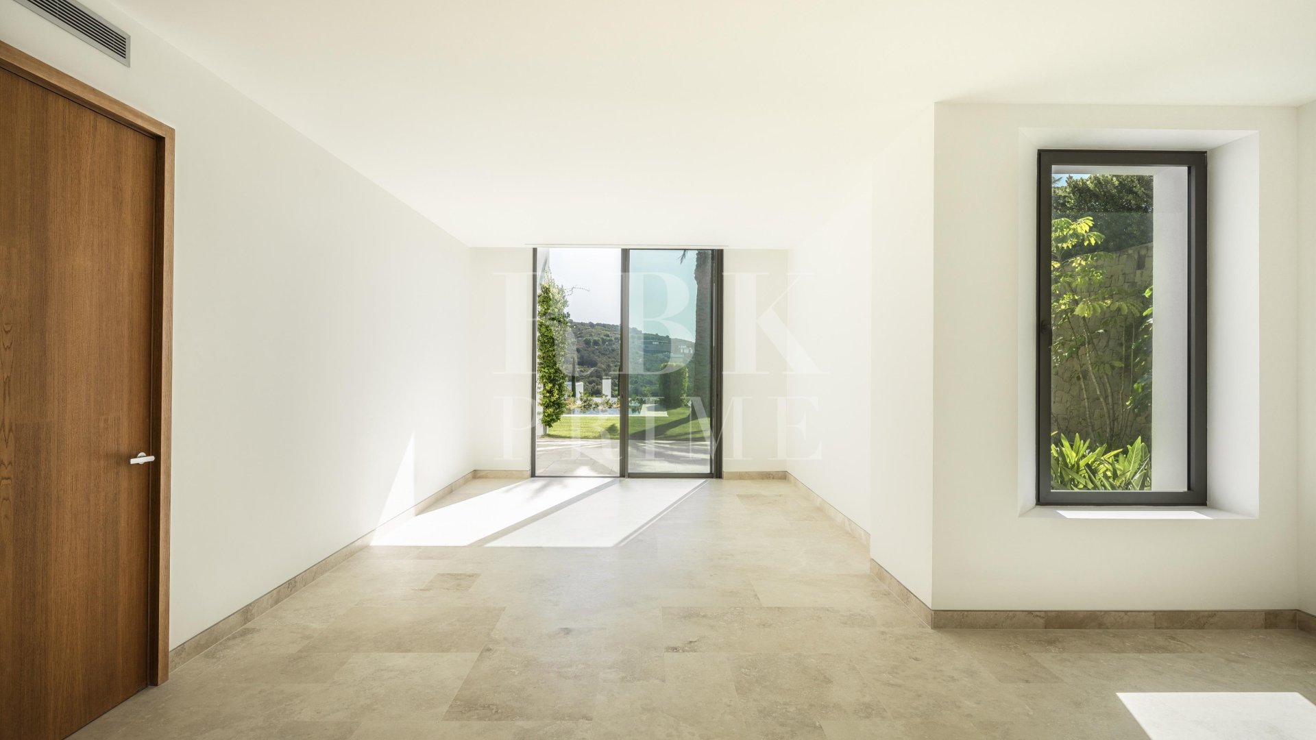 Resale - Villa -
Malaga - Casares