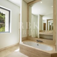 Resale - Villa -
Malaga - Casares