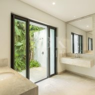 Resale - Villa -
Malaga - Casares