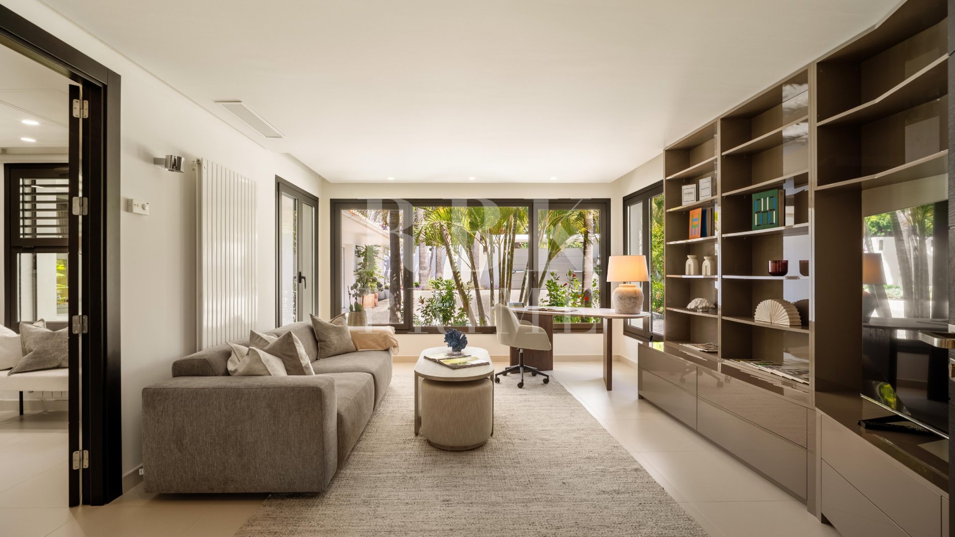 Resale - Villa -
Malaga - Málaga