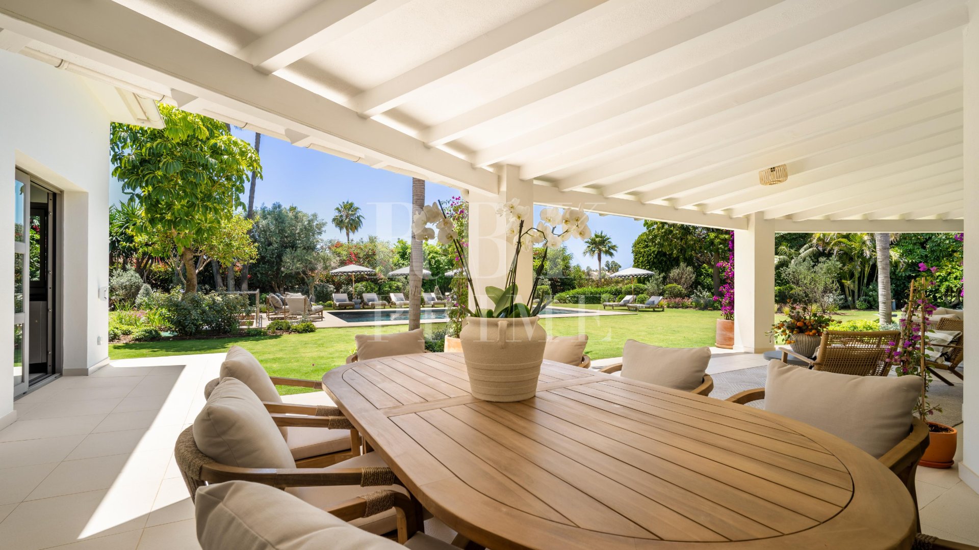 Resale - Villa -
Malaga - Málaga