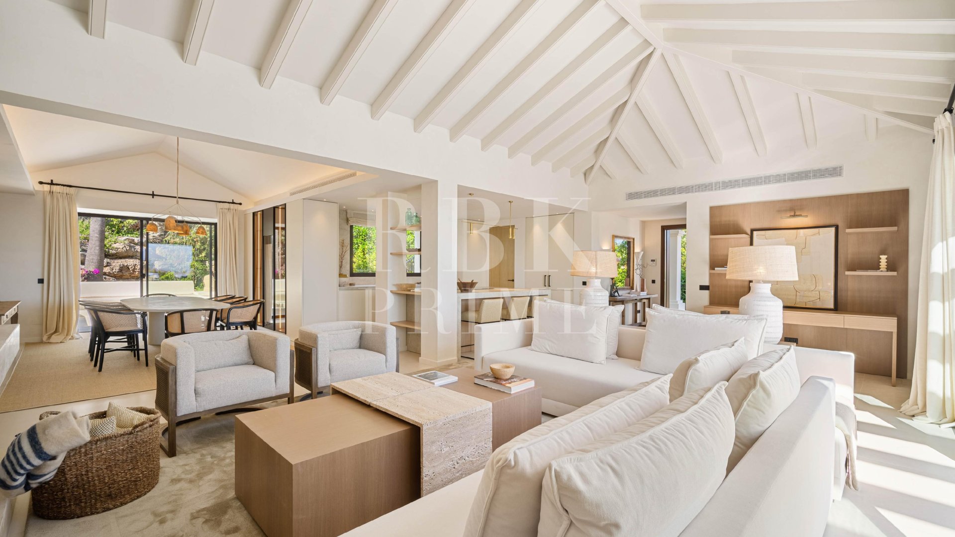 Resale - Villa -
Malaga - Nueva Andalucía