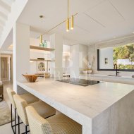Resale - Villa -
Malaga - Nueva Andalucía