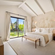 Resale - Villa -
Malaga - Nueva Andalucía