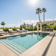 Resale - Villa -
Malaga - Nueva Andalucía