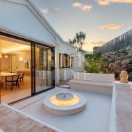 Resale - Villa -
Malaga - Nueva Andalucía