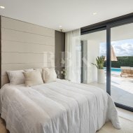 Resale - Villa -
Malaga - Nueva Andalucía