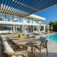 Resale - Villa -
Malaga - Nueva Andalucía