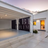 Resale - Villa -
Malaga - Nueva Andalucía