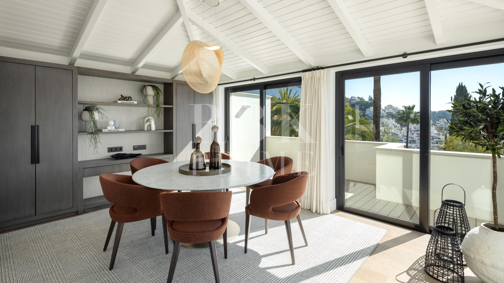 Resale - Villa -
Malaga - Nueva Andalucía
