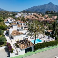 Resale - Villa -
Malaga - Nueva Andalucía