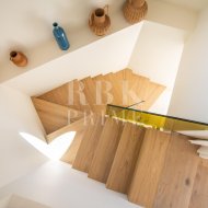 Resale - Villa -
Malaga - Nueva Andalucía