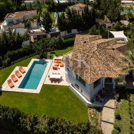 Resale - Villa -
Malaga - Nueva Andalucía