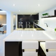 Resale - Villa -
Malaga - Nueva Andalucía