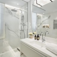 Resale - Villa -
Malaga - Nueva Andalucía