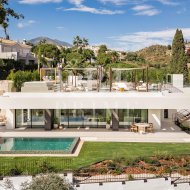 Resale - Villa -
Malaga - Nueva Andalucía