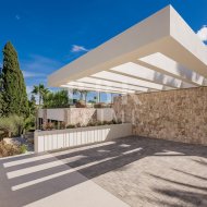 Resale - Villa -
Malaga - Nueva Andalucía