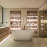 Resale - Villa -
Malaga - Nueva Andalucía