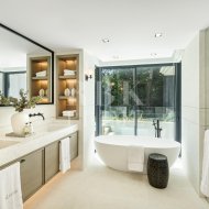Resale - Villa -
Malaga - Nueva Andalucía