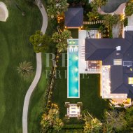 Resale - Villa -
Malaga - Nueva Andalucía