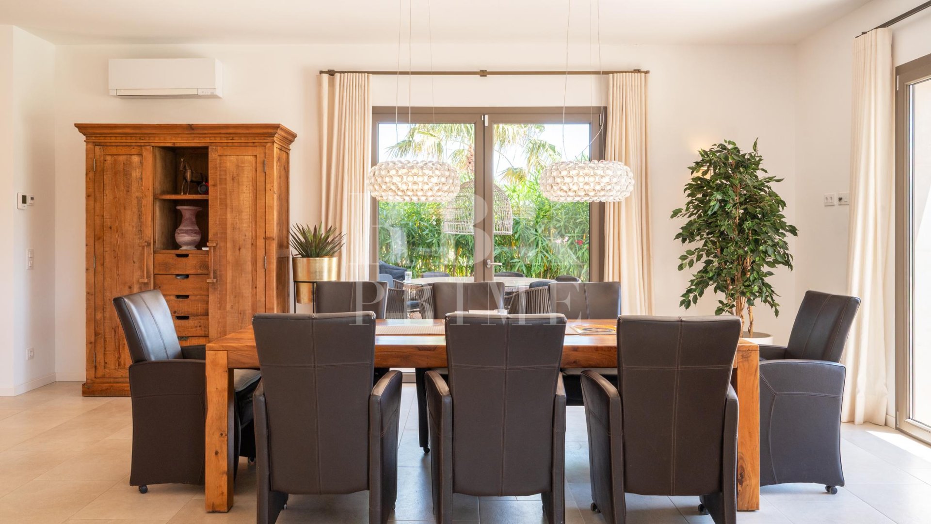 Resale - Villa -
Manacor - Cales de Mallorca
