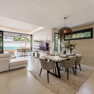 Resale - Villa -
Marbella