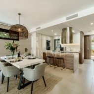 Resale - Villa -
Marbella