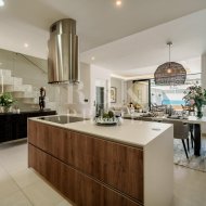 Resale - Villa -
Marbella