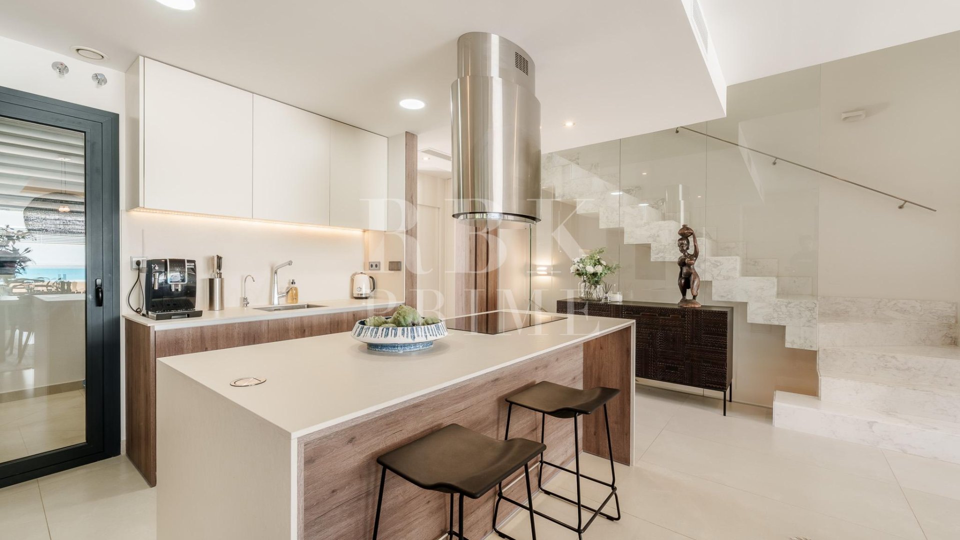Resale - Villa -
Marbella
