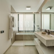 Resale - Villa -
Marbella