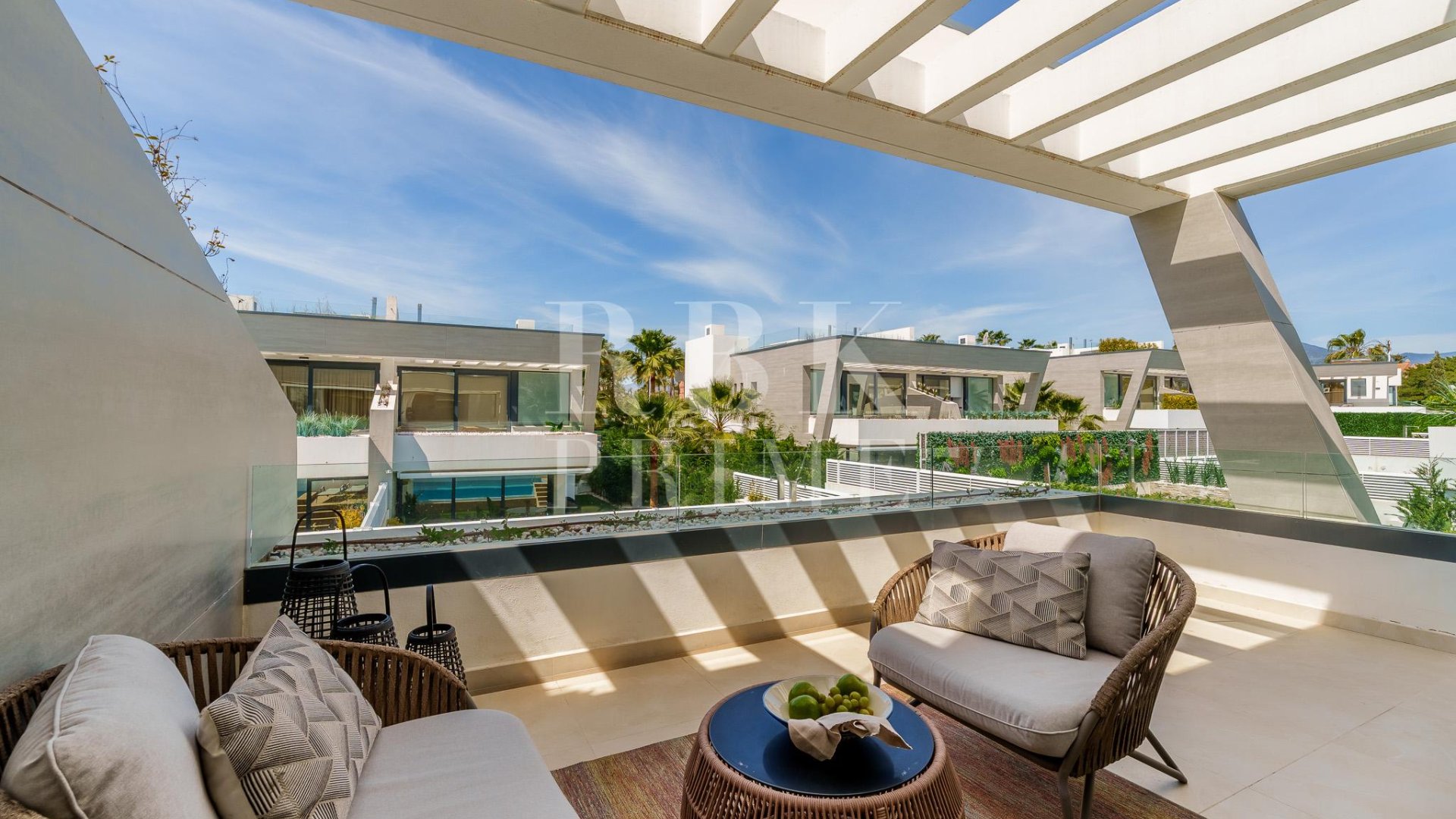 Resale - Villa -
Marbella