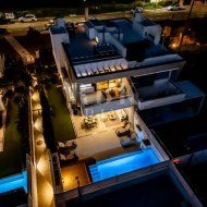 Resale - Villa -
Marbella