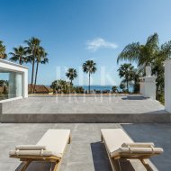 Resale - Villa -
Marbella