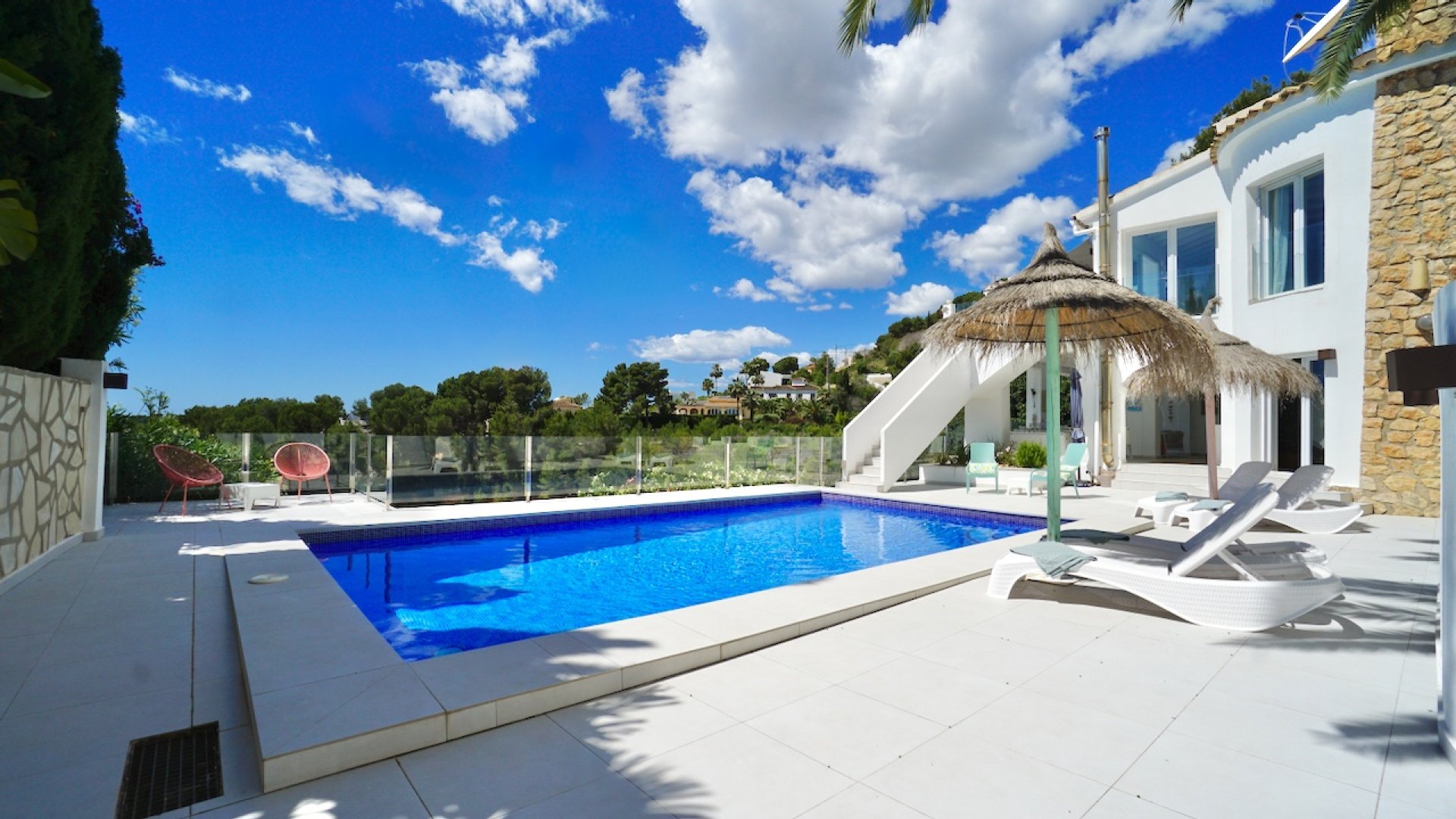 Resale - Villa -
Moraira - Benimeit