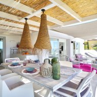 Resale - Villa -
Moraira - Benimeit