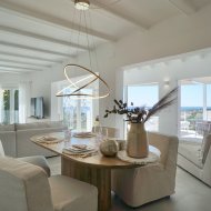 Resale - Villa -
Moraira - Benimeit