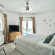 Resale - Villa -
Moraira - Benimeit