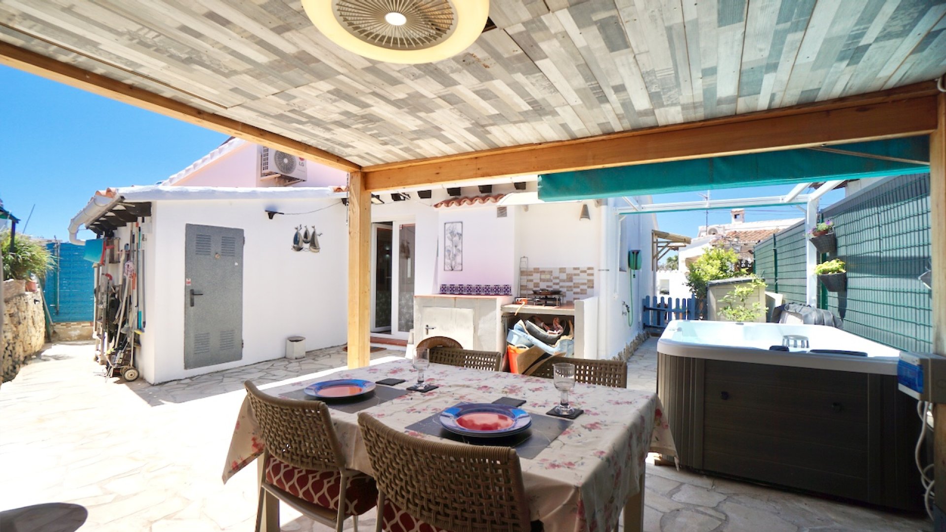 Resale - Villa -
Moraira - La Sabatera
