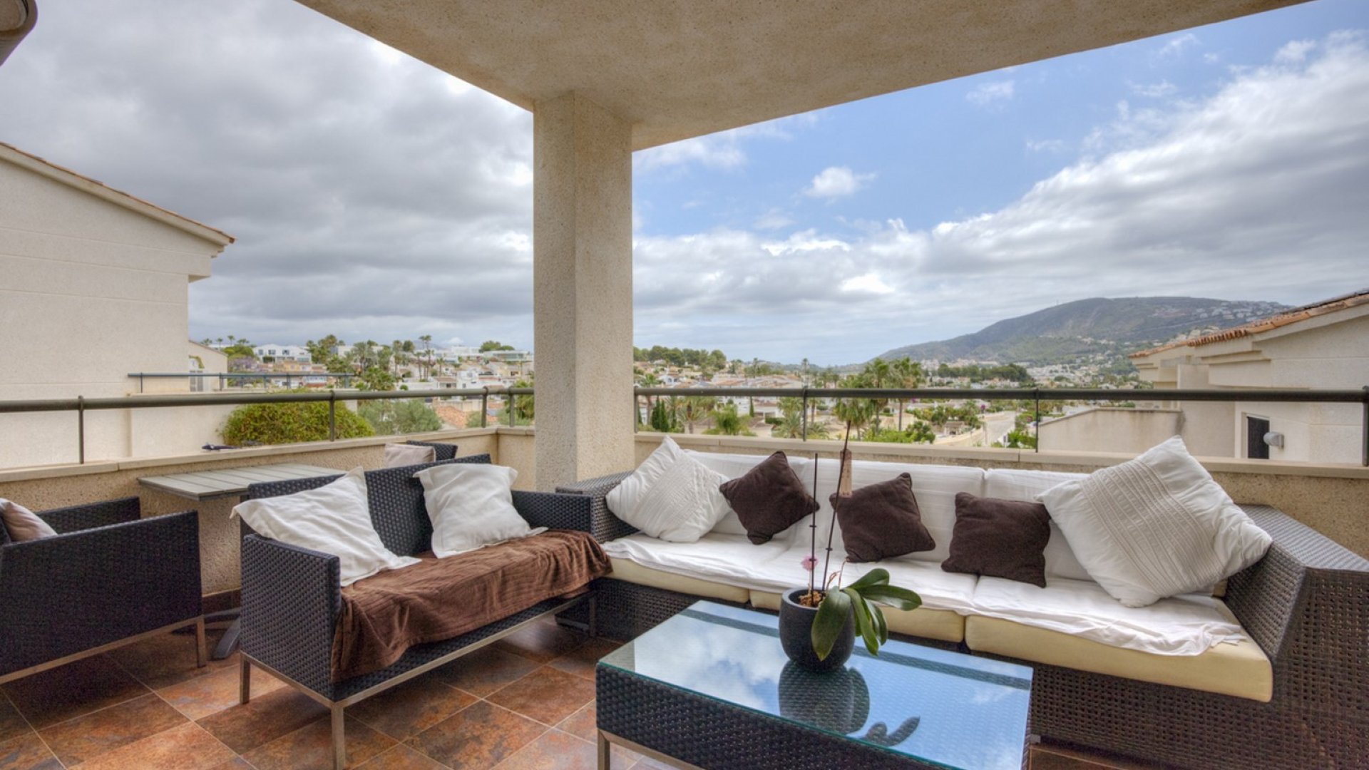 Resale - Villa -
Moraira - Sabatera