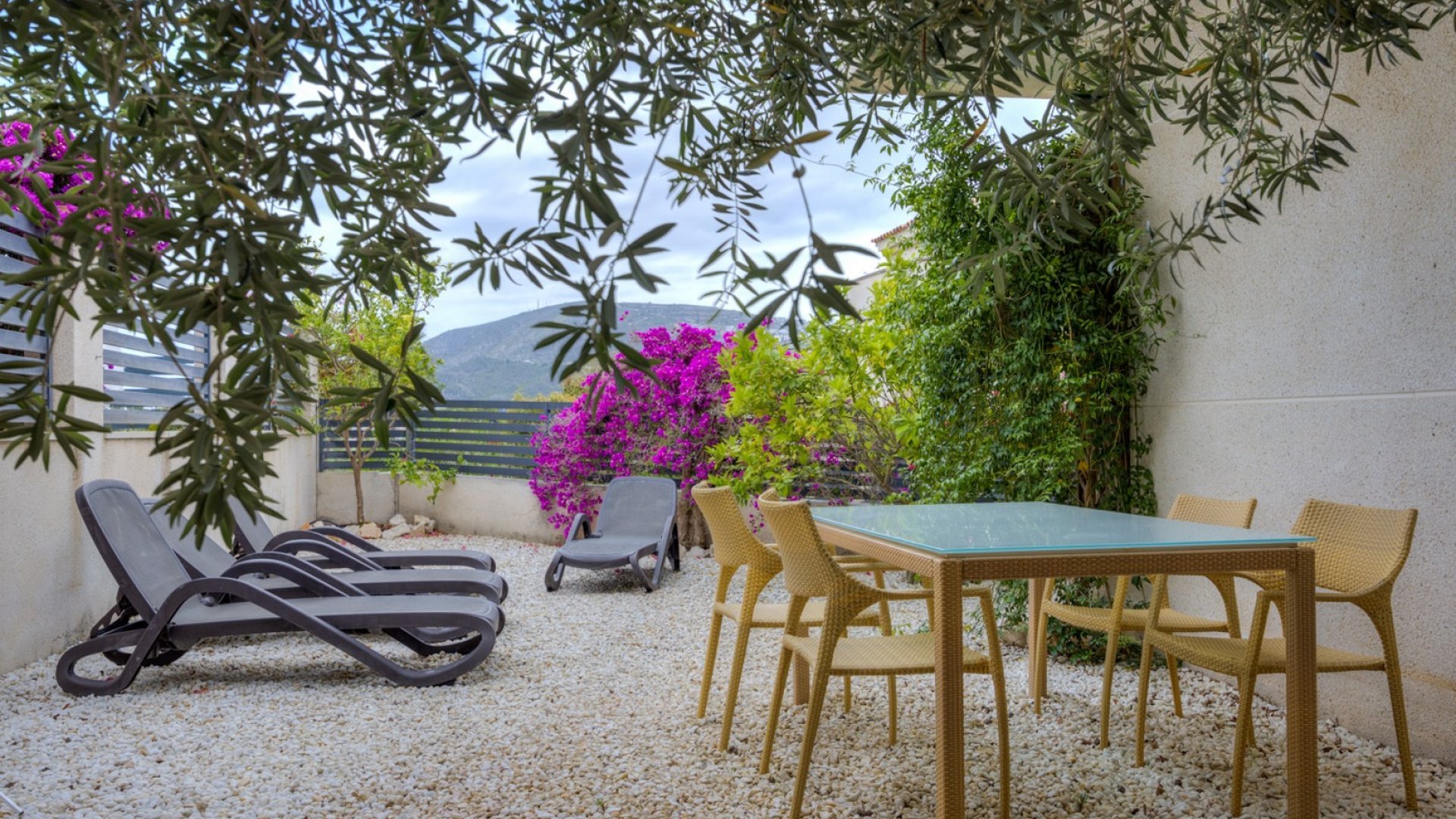 Resale - Villa -
Moraira - Sabatera